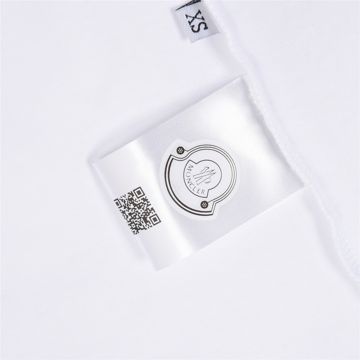 MONCLER盟可睐 2025春夏新品喷墨字母印花袖章logo圆领短袖T恤