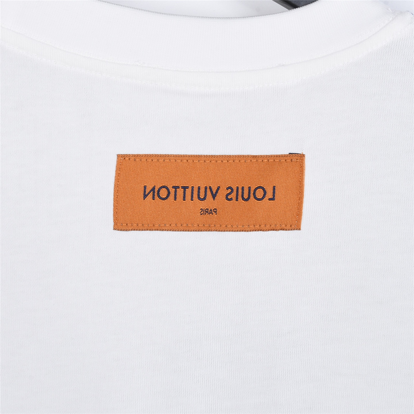 LouisVuitton/路易威登 半身发泡印花-Chinese UA Cheap High Quatity Brand Clothes Bags handbags Sneakers wholesale wholesaler seller from China Factory suppliers Fashion Clothing Shoes best Quality Beautiful Price LouisVuitton/路易威登 半身发泡印花