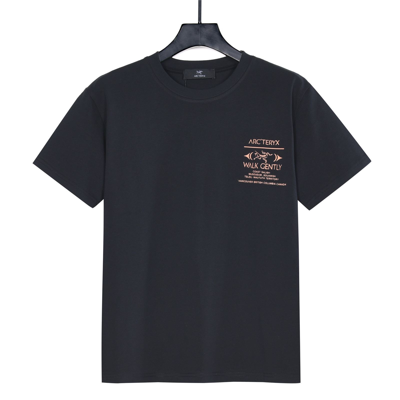 Ayc Teryx 始祖鸟 2026短袖T恤 小鸟字母LOGO印花 高端32s双纱280克面料 重磅面料 定制拉架罗纹同缸同染 三标齐全 男女同款 颜色:黑色 白色