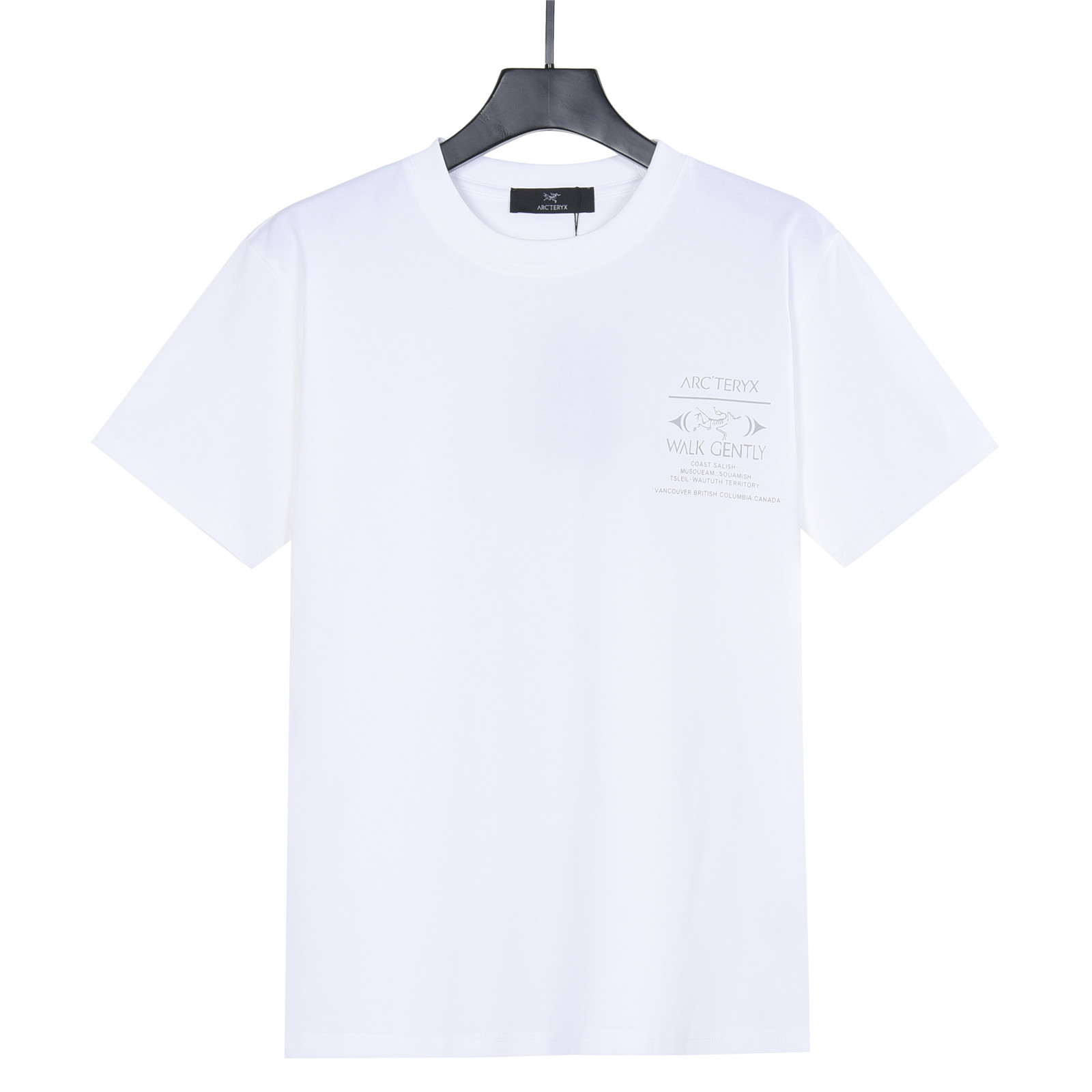 Ayc Teryx 始祖鸟 2026短袖T恤 小鸟字母LOGO印花 高端32s双纱280克面料 重磅面料 定制拉架罗纹同缸同染 三标齐全 男女同款 颜色:黑色 白色