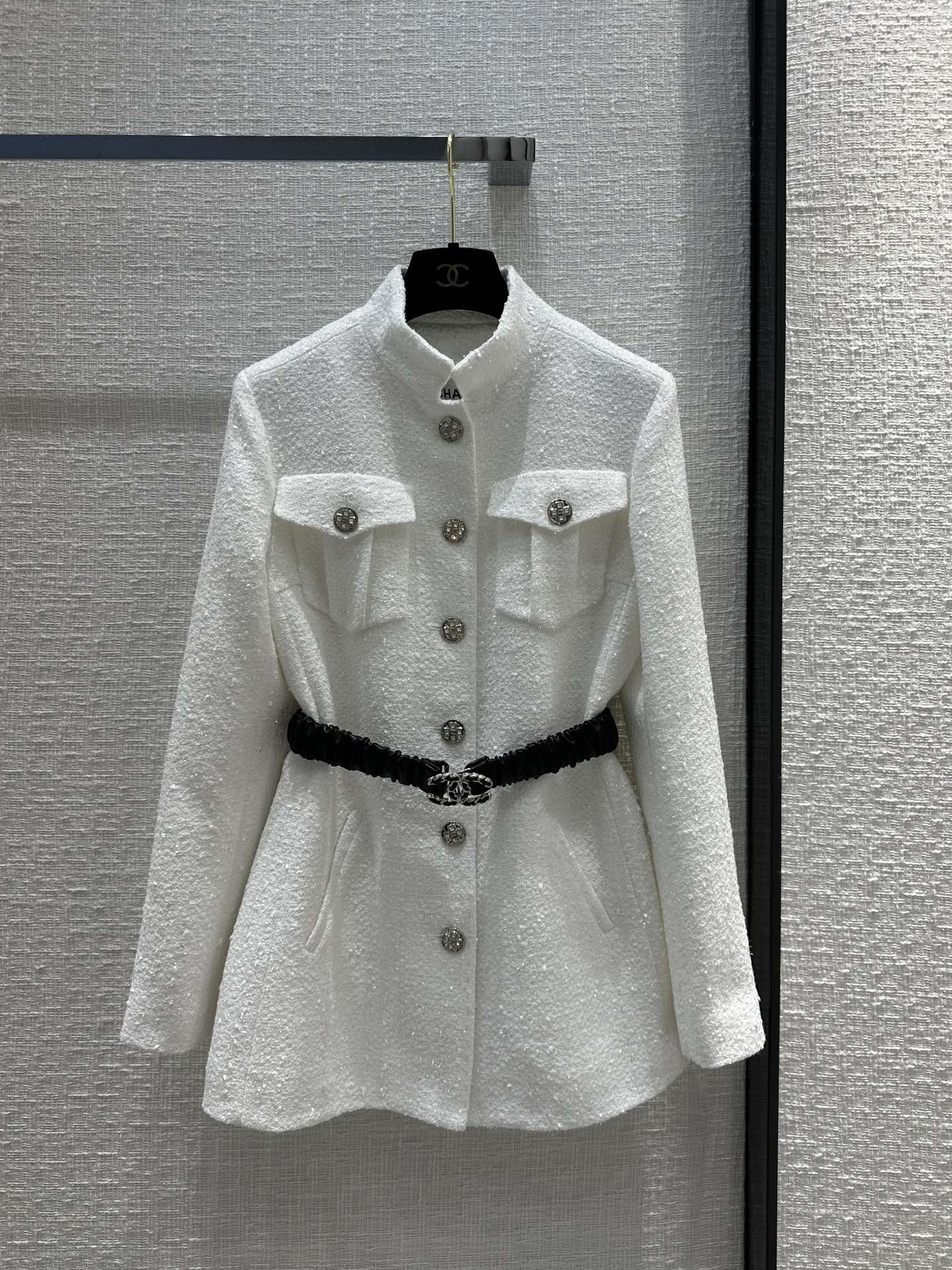 Chanel Ropa Abrigos y chaquetas Blanco Colección otoño – invierno