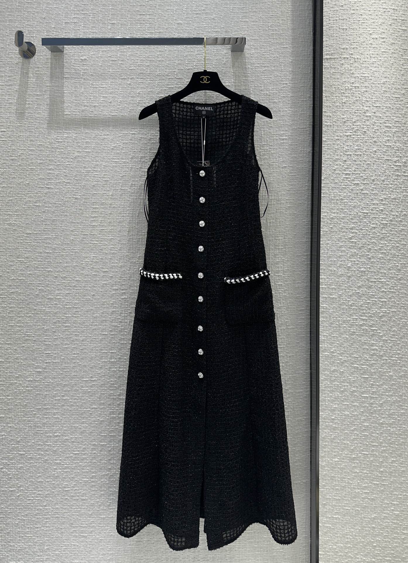 Vender en línea
 Chanel Clothing Dresses Waistcoats Black White Vintage