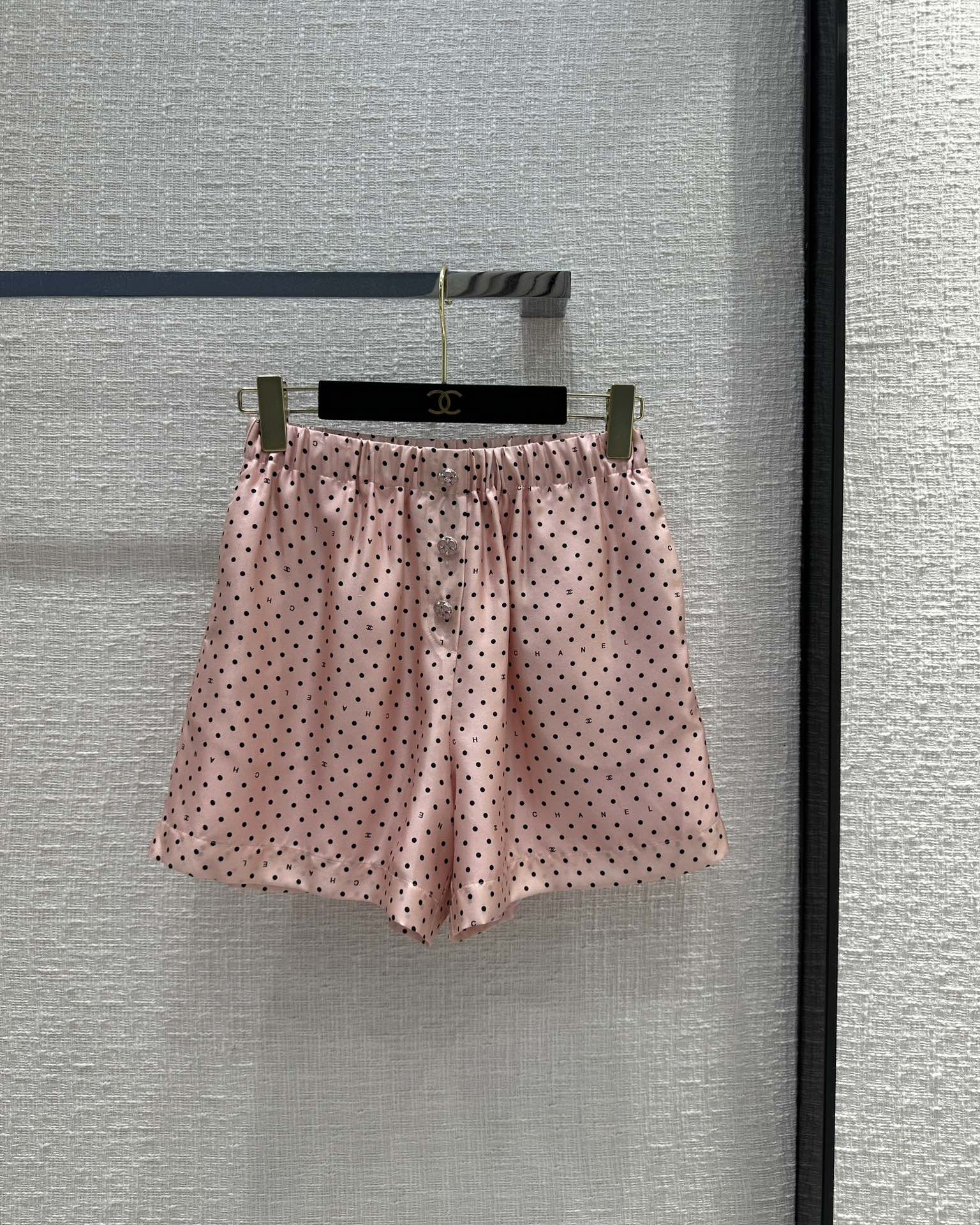 AAAA personalizar
 Chanel Ropa Pantalones cortos Imitación de más alta calidad
 Rosa Impresión Seda Colección primavera – verano Casual