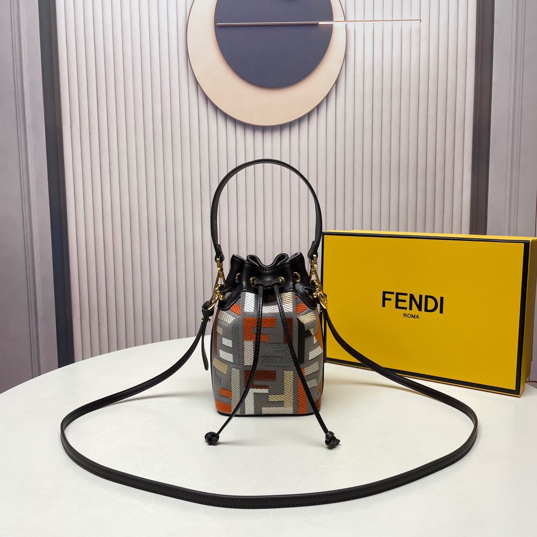 Fendi sacs Sac Seau Collection printemps – été Fashion