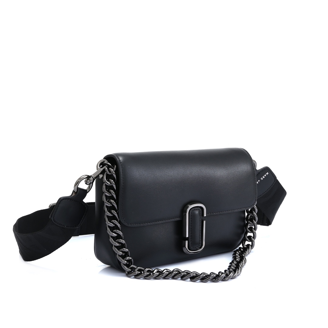 MJ秋冬新款，明星同款超热卖款；可单肩斜挎手提 链条可拆卸 长肩带可拆卸可调节长短 二条肩带可随意搭配 