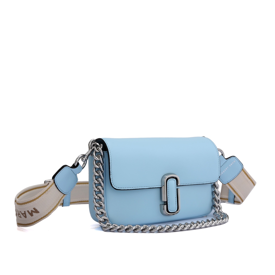 MJ秋冬新款，明星同款超热卖款；可单肩斜挎手提 链条可拆卸 长肩带可拆卸可调节长短 二条肩带可随意搭配 