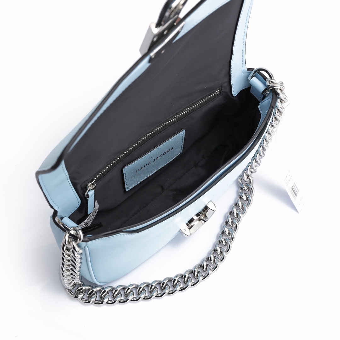 MJ秋冬新款，明星同款超热卖款；可单肩斜挎手提 链条可拆卸 长肩带可拆卸可调节长短 二条肩带可随意搭配 