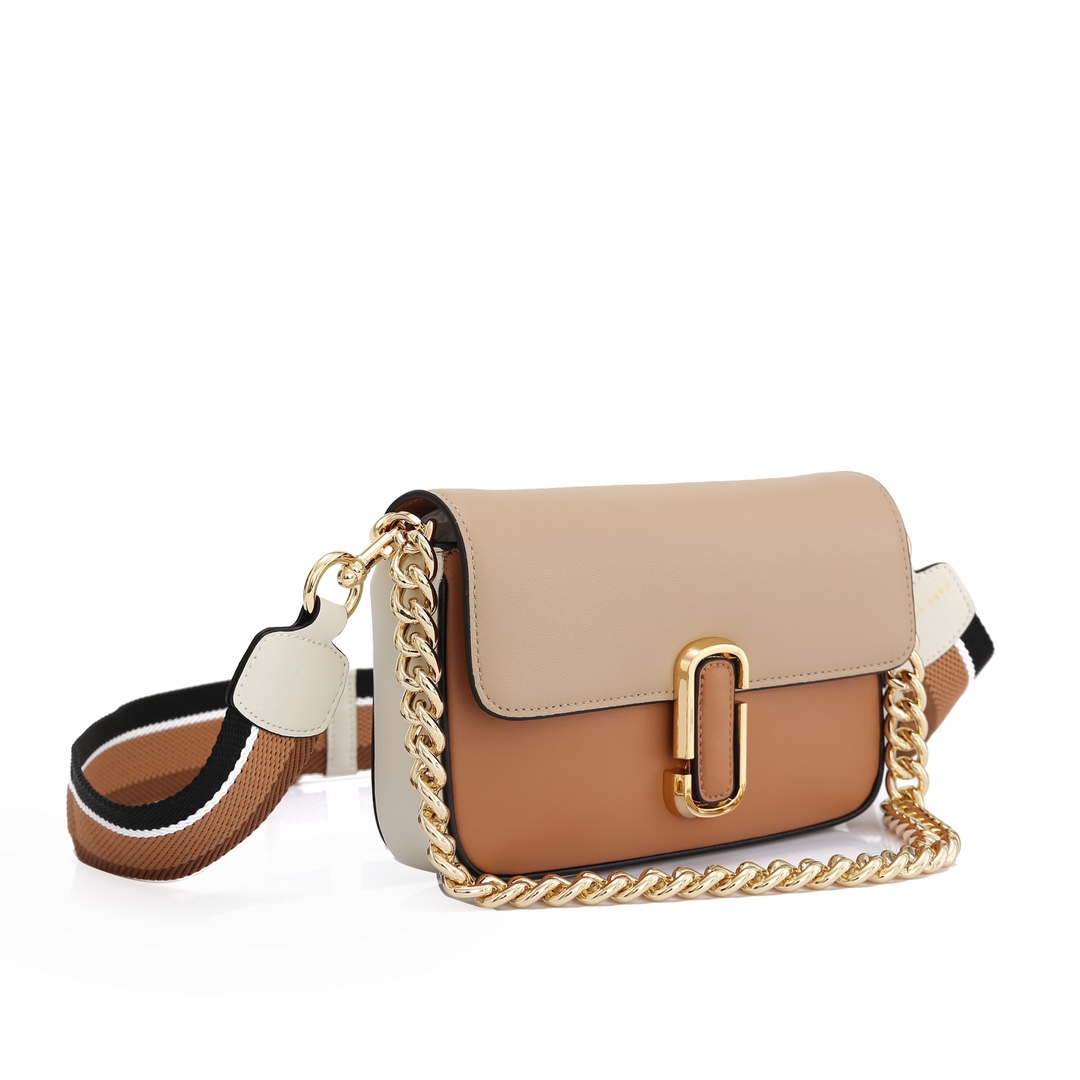 MJ秋冬新款，明星同款超热卖款；可单肩斜挎手提 链条可拆卸 长肩带可拆卸可调节长短 二条肩带可随意搭配 