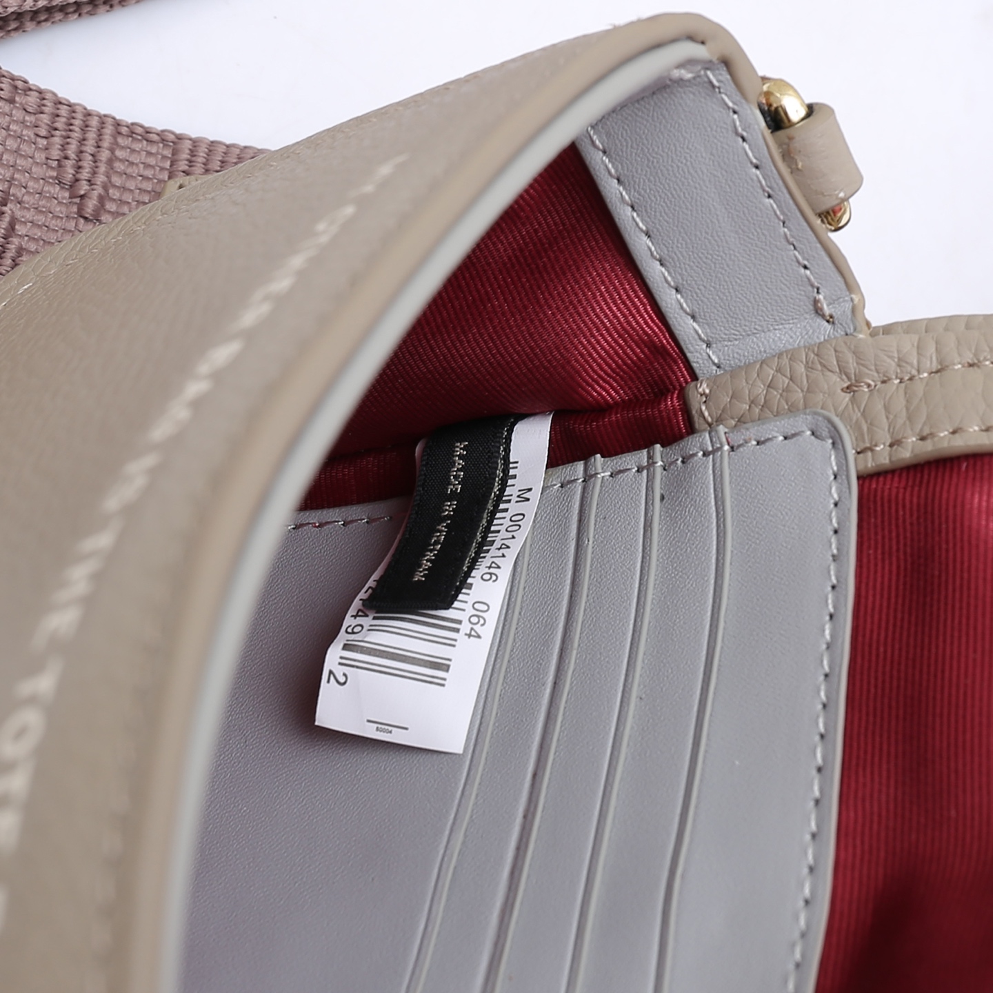 MarcJacobs春夏新品到货啦，夏天𥚃的多巴胺，适合活力四射的你[666]小小身躯大大容量！夏季超级