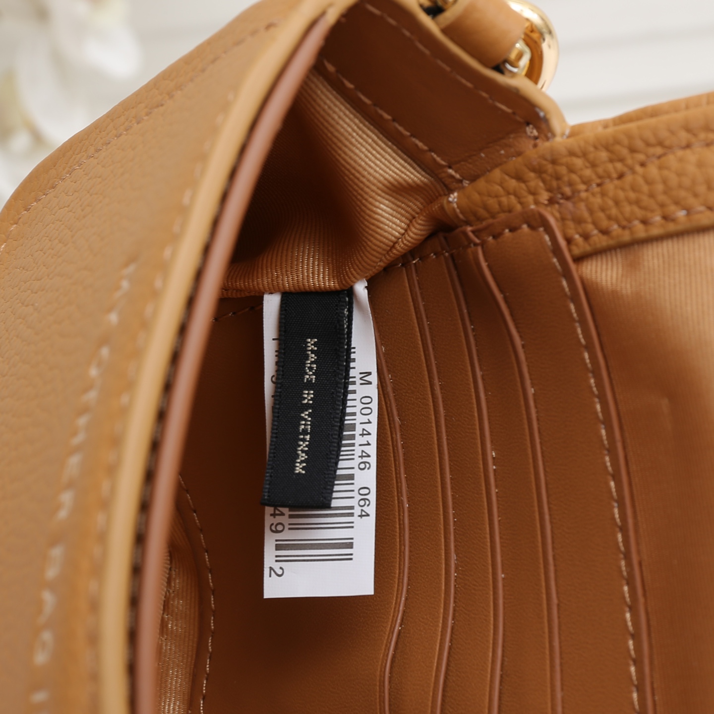 MarcJacobs春夏新品到货啦，夏天𥚃的多巴胺，适合活力四射的你[666]小小身躯大大容量！夏季超级