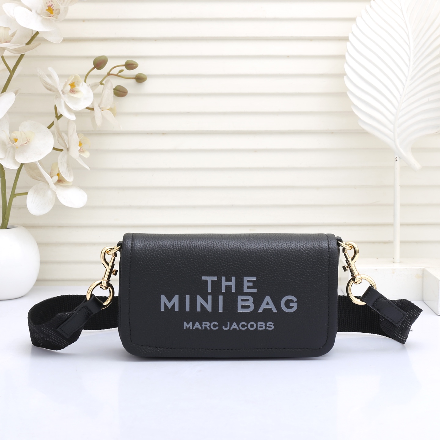 MarcJacobs春夏新品到货啦，夏天𥚃的多巴胺，适合活力四射的你[666]小小身躯大大容量！夏季超级