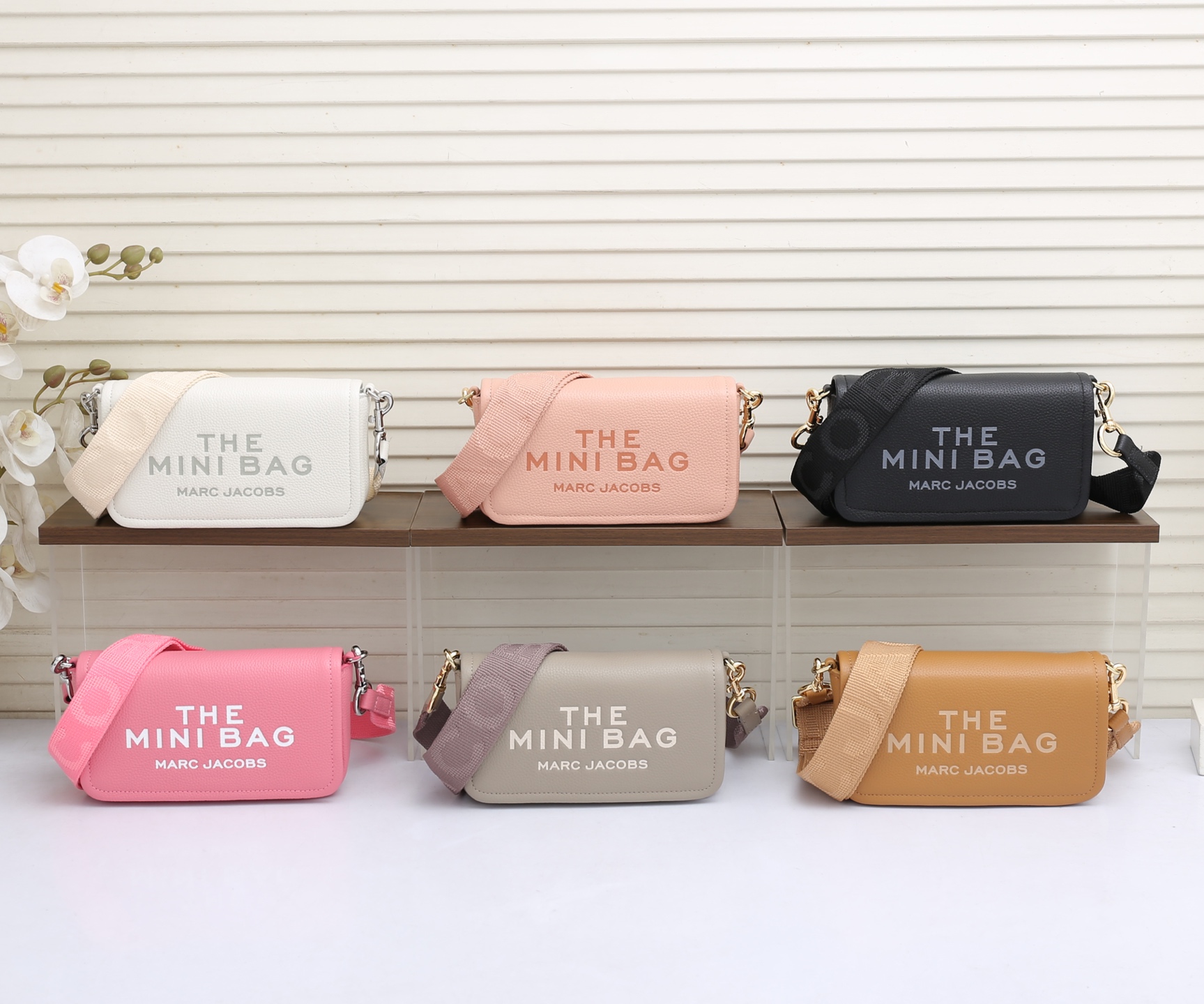 MarcJacobs春夏新品到货啦，夏天𥚃的多巴胺，适合活力四射的你[666]小小身躯大大容量！夏季超级