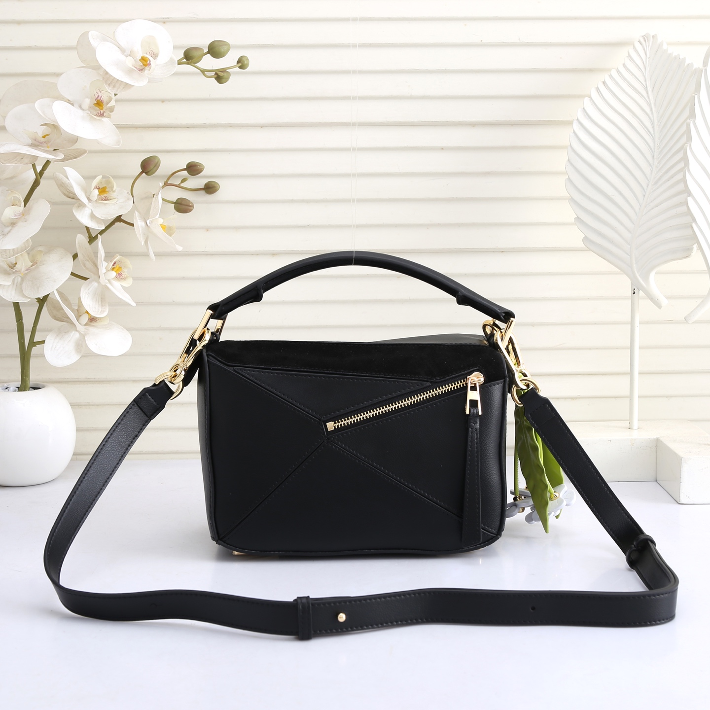 杨幂同款2025秋季新款LOEWE Featherlight Puzzle2手袋崭新推出原版皮拼磨砂绒F