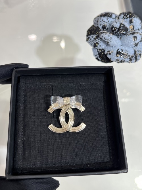 Chanel 25P Gold-Tone Brooch with Clear Bow Accent 1 Chanel 25P Gold-Tone Brooch with Clear Bow Accent