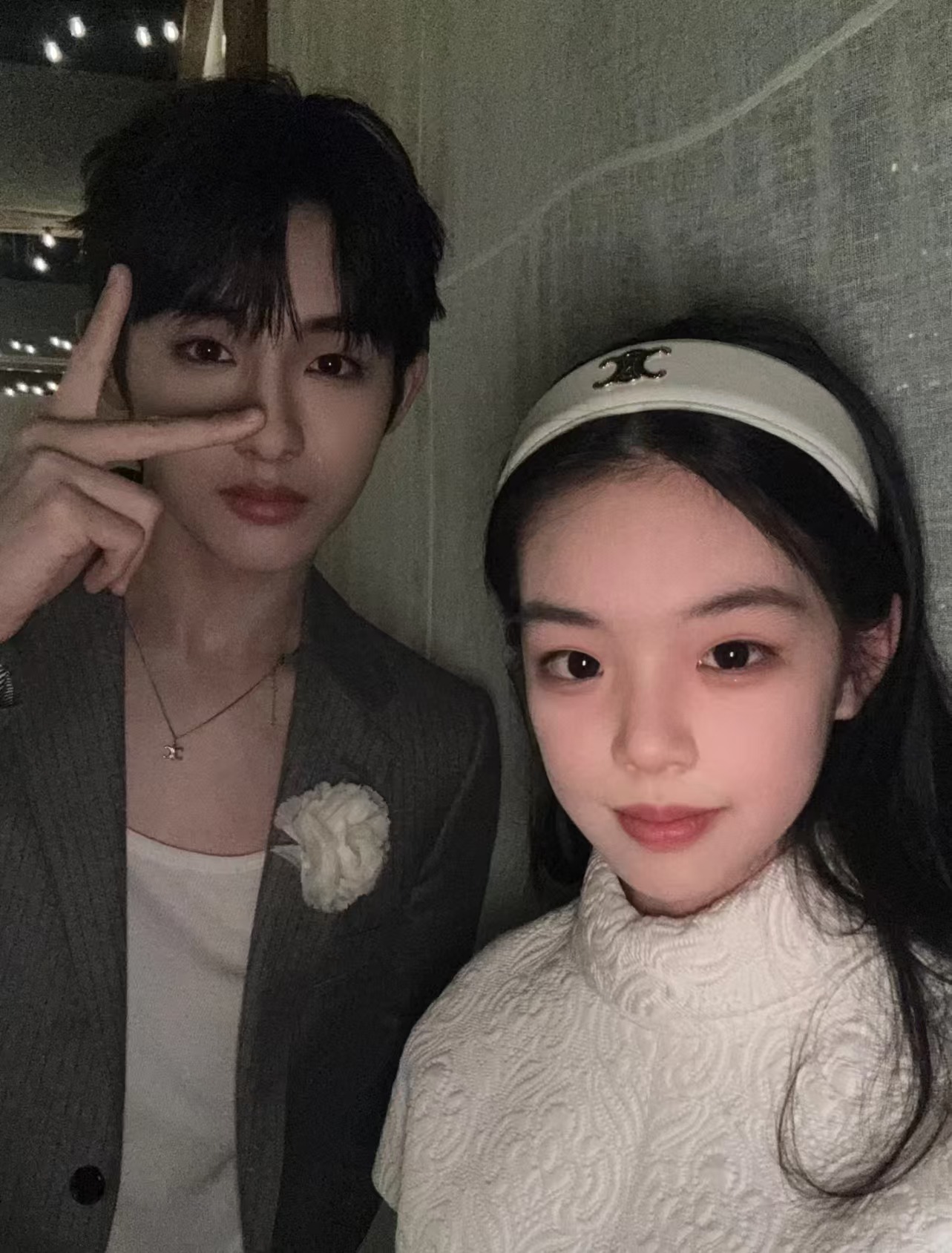 NO:633127,The milkshake white color is really noble. Children can also wear the headband, Cardia high-end jewelry.19860909奶昔白色真的好贵气 发箍小朋友也可以佩戴哦,,卡迪亚高端饰品,Jewelry