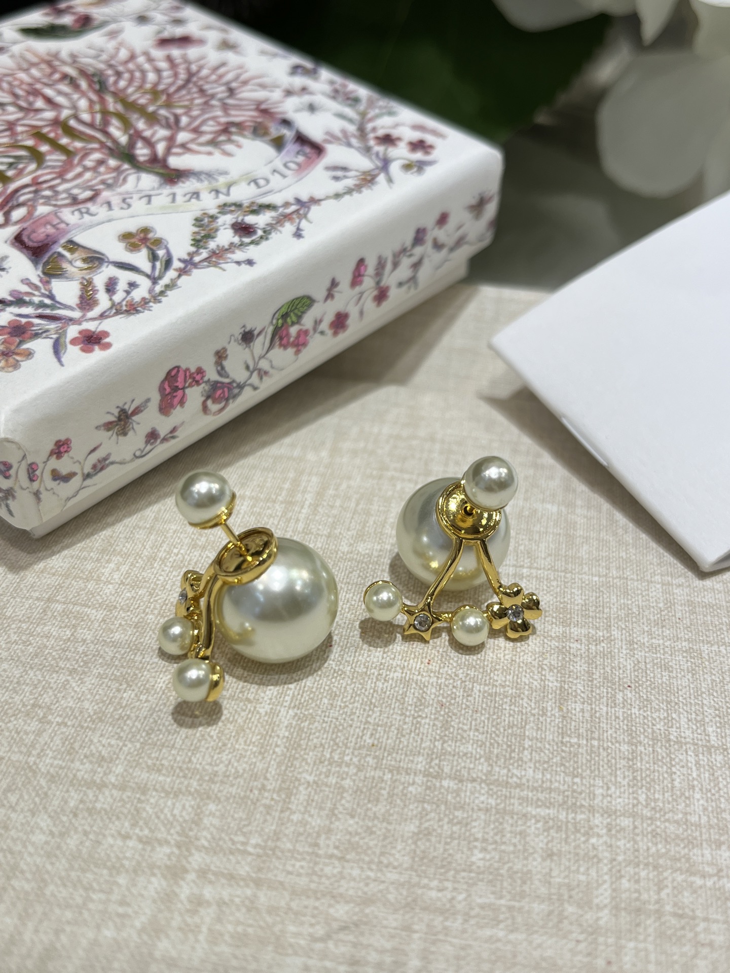 디올 귀걸이 135205 Dior Earrings 썸네일 이미지