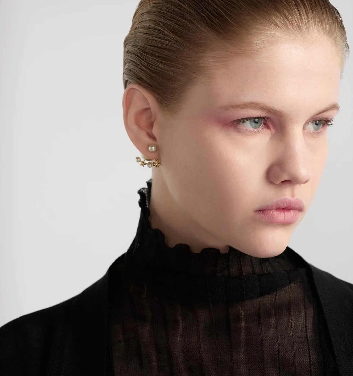 디올 귀걸이 135205 Dior Earrings 썸네일 이미지