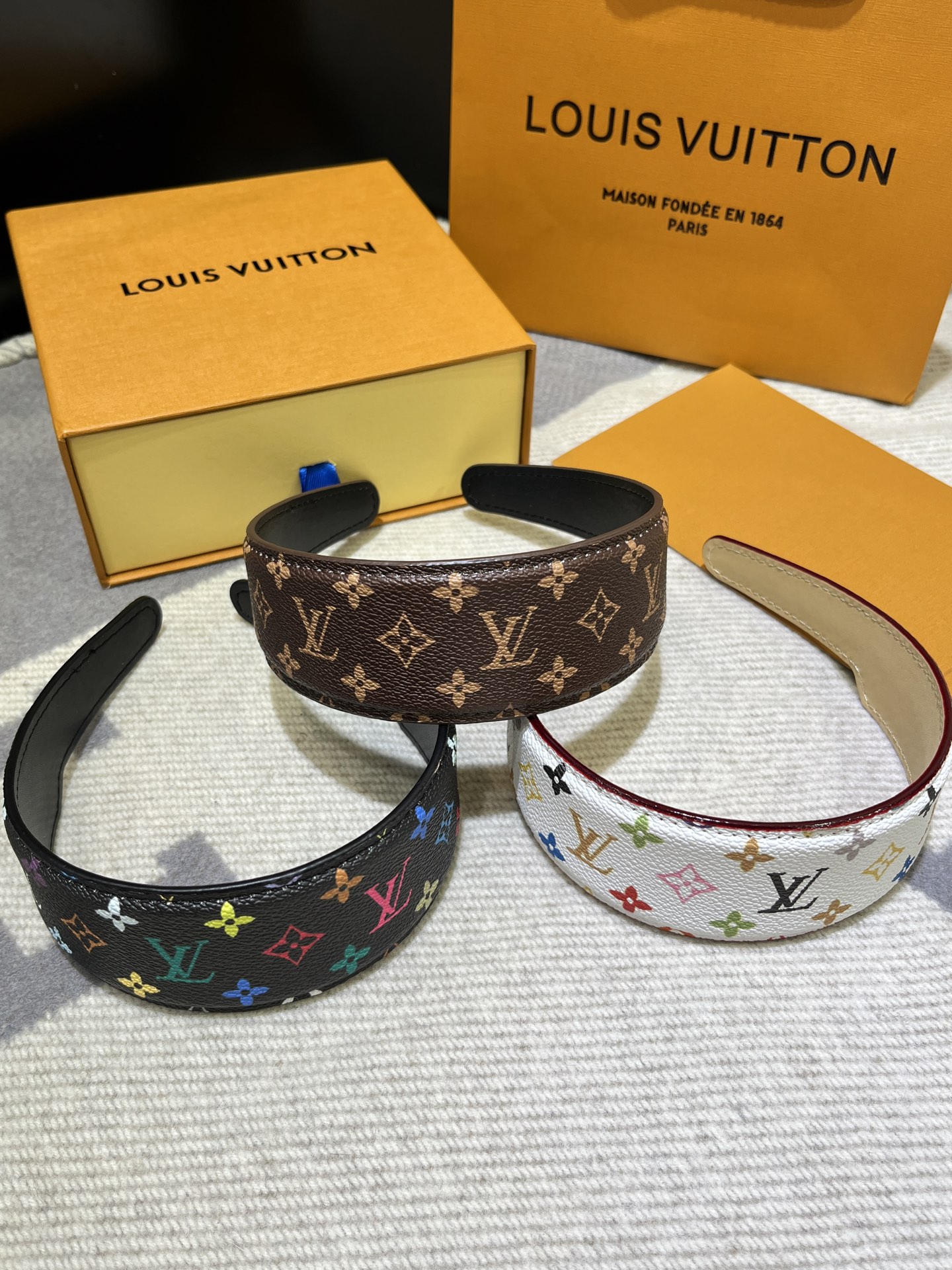 루이비통 헤어악세 130927 Louis Vuitton Accessories