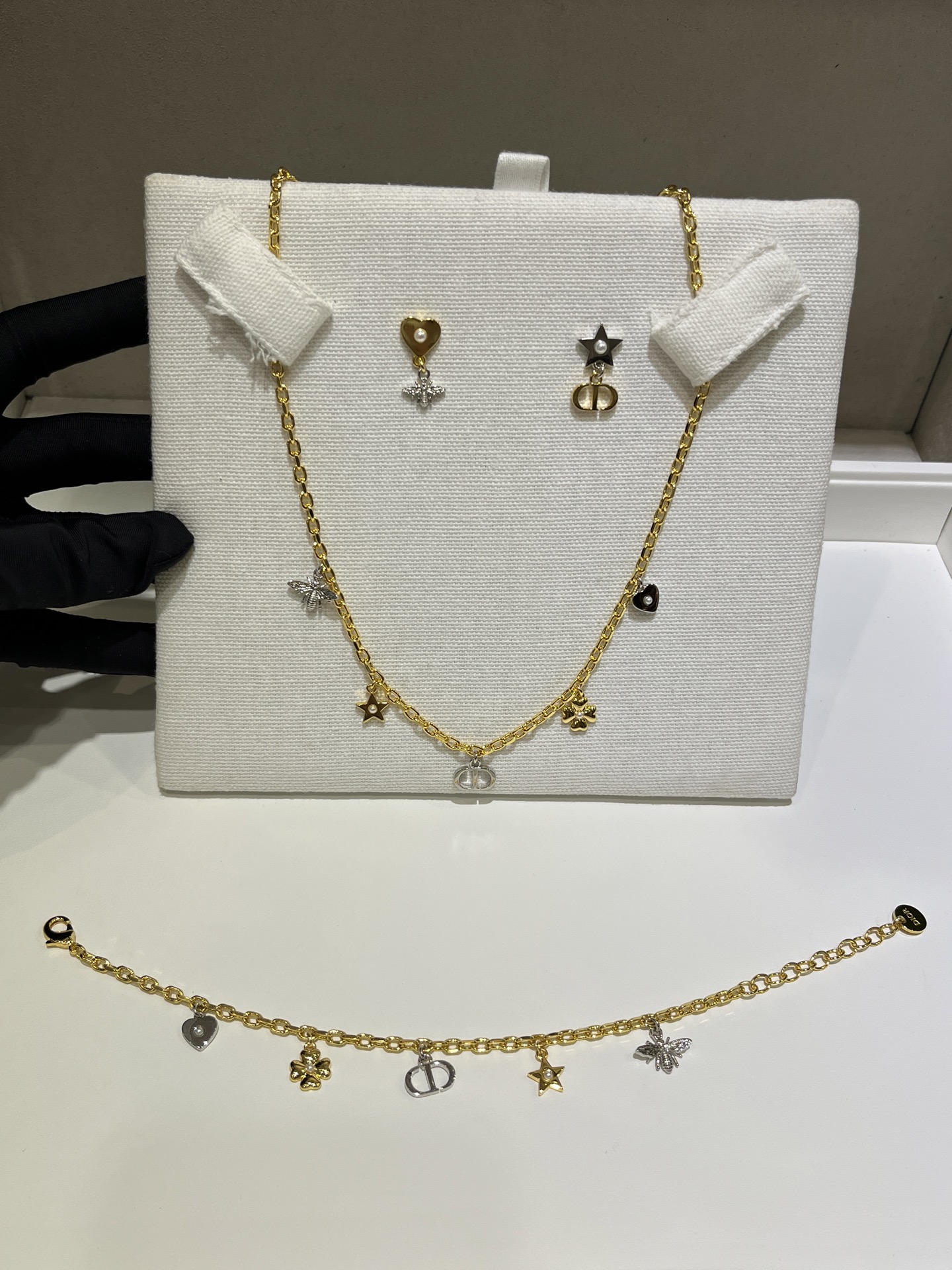 디올 목걸이 135203 Dior Necklace 썸네일 이미지