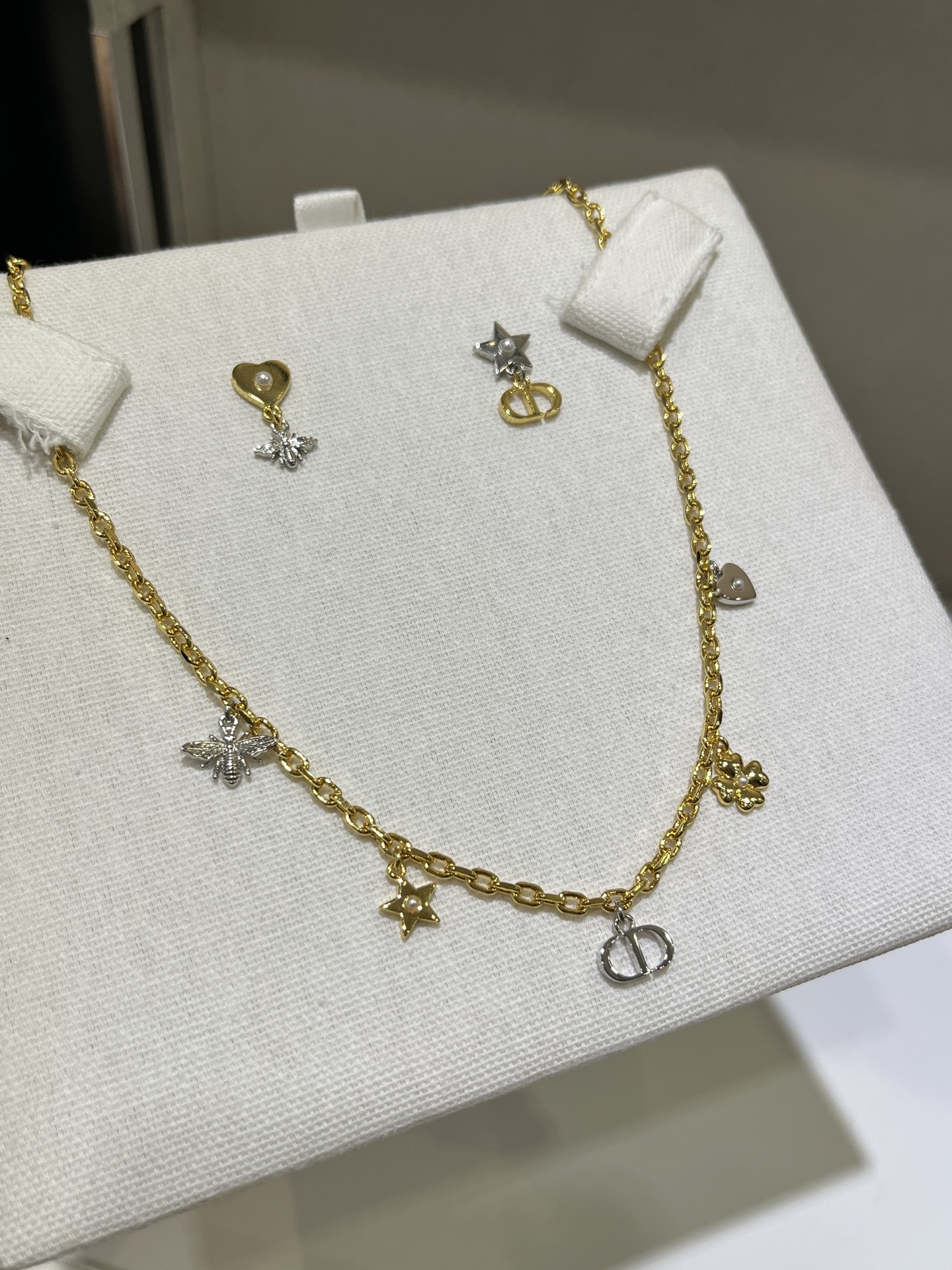 디올 목걸이 135203 Dior Necklace 썸네일 이미지