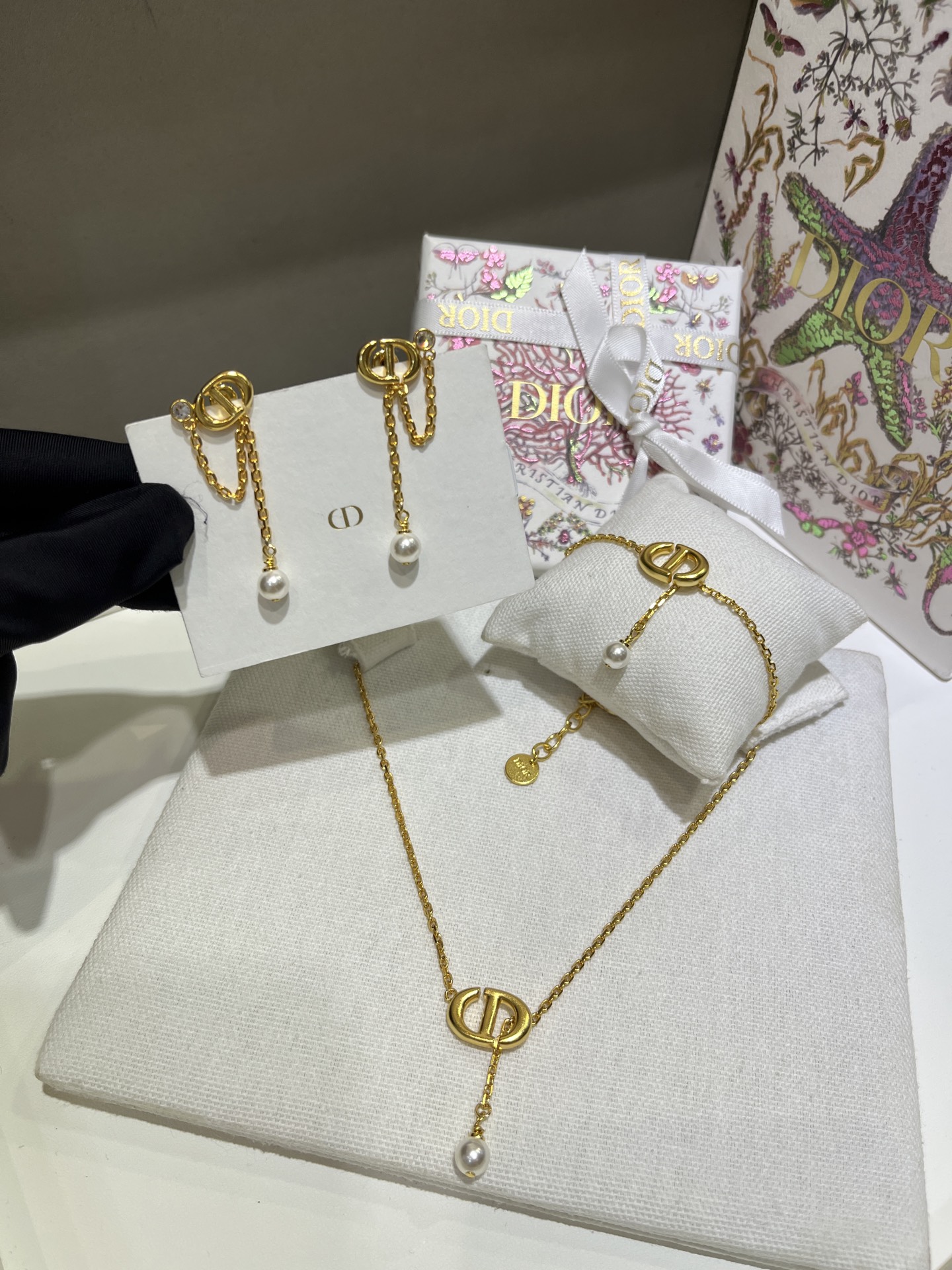 Dior 𝐃𝐢𝐨𝐫 26年早春新款猪鼻子CD链条项链