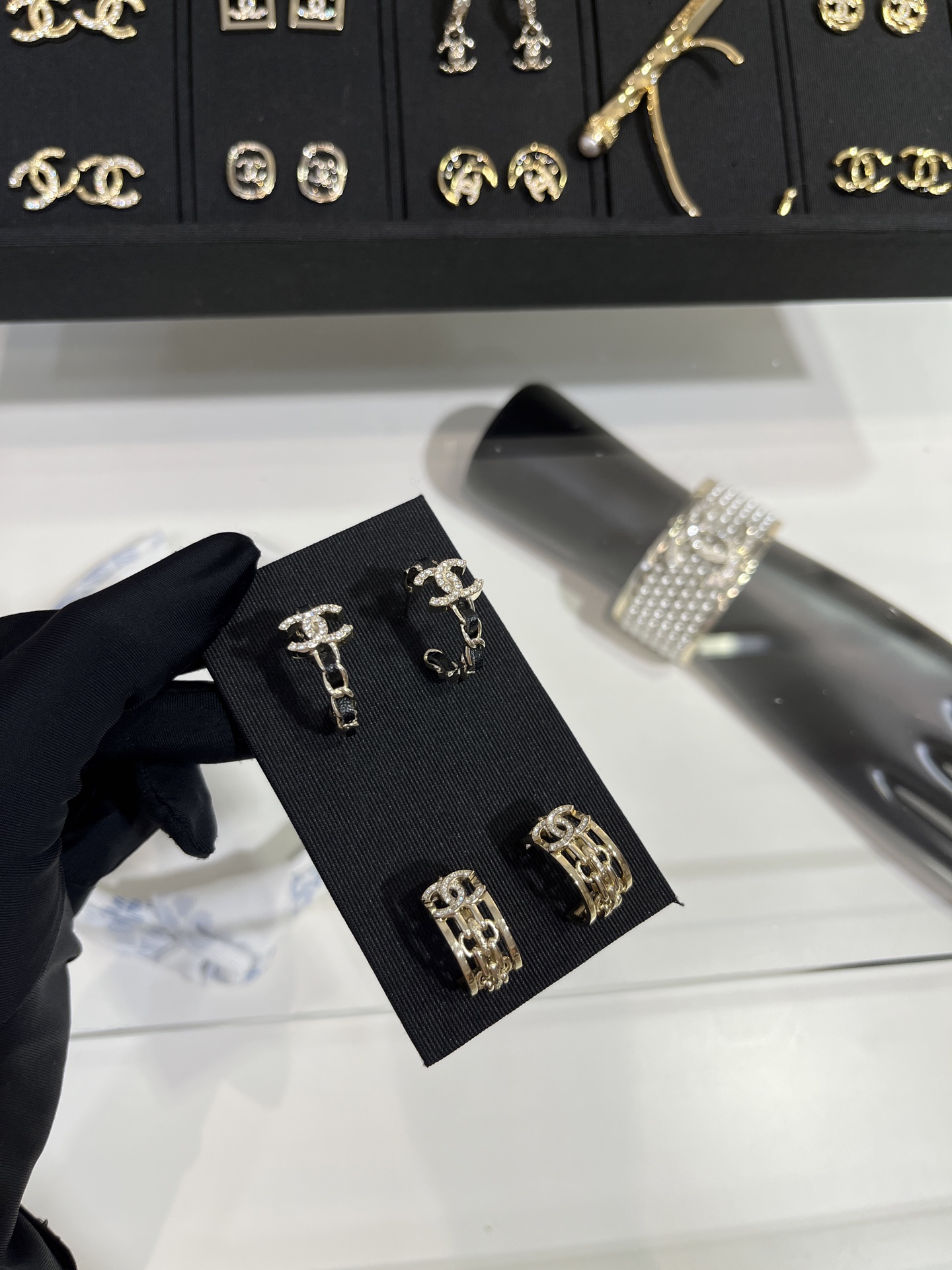 NO:635841,A collection of real photos of the details of earrings. They are the latest ceiling-level, high-end Cartier jewelry of the season.19860909耳钉细节实拍图合集 都是当季最新款平替天花板级别,,卡迪亚高端饰品,Jewelry