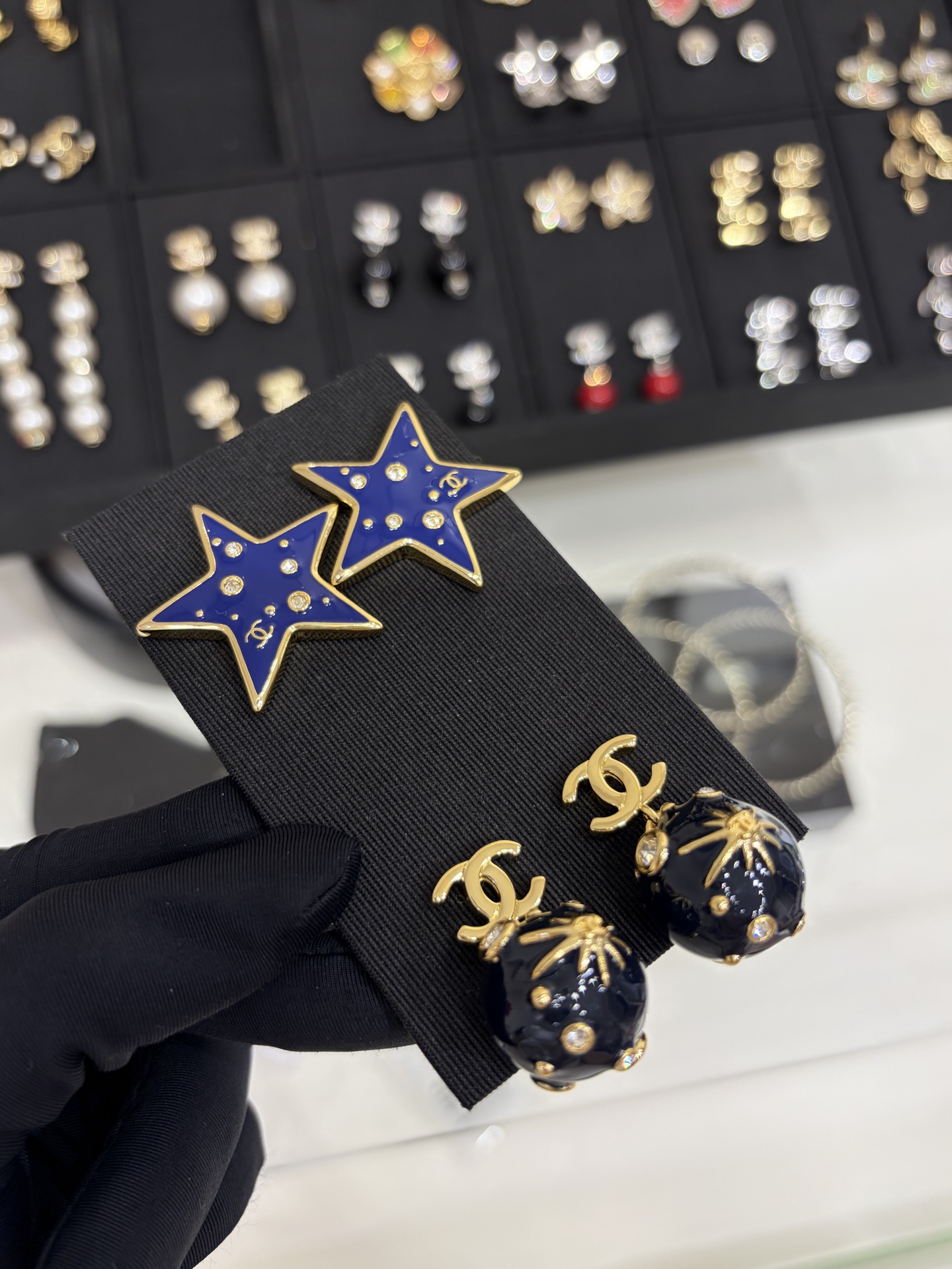 NO:765962,* A collection of actual photos of the details of earrings and earrings. The latest models have decorations. It is best to buy customized models. They are made of brass like yb. Very cost-effective. earrings, Cartier high-end jewelry19860909* 耳钉耳环细节实拍图合集 最新款都有装饰品买定制款最合适啦 跟yb一样都是黄铜材质 性价比超高,,earrings,卡迪亚高端饰品,Jewelry