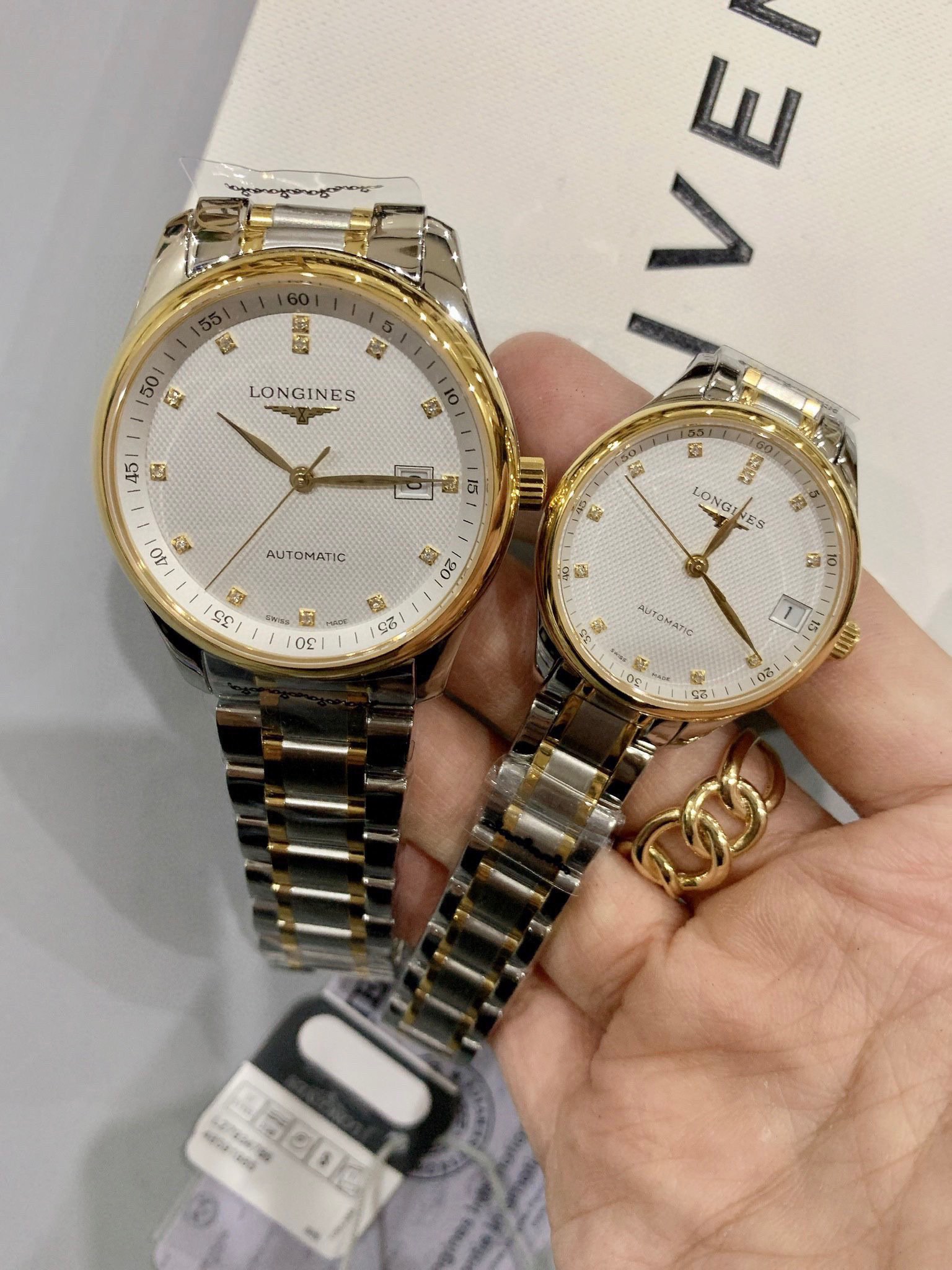 160钢带+20金+20【经典对表✨✨】品牌：浪情-LONGINES⚡⚡型号：名匠系列情侣机械腕表机芯：玻璃：防刮耐磨蓝宝玻璃镜面 表壳：316精钢表壳 超薄纤细原装同步壳身 三度防水，细节：字面、表针细节原版同步