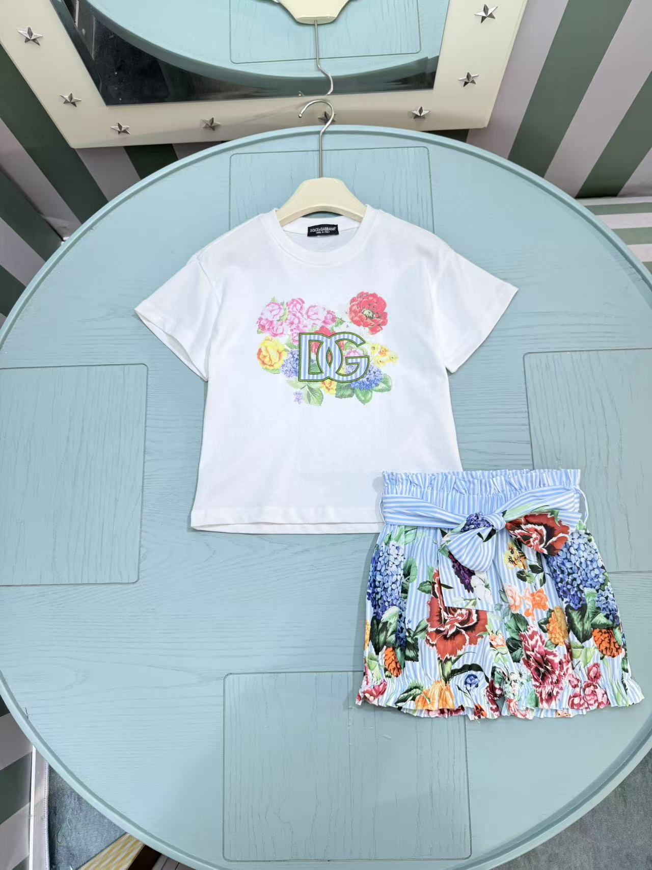 High-Quality Girls’ Pants Set with 3D Flowers, No Discount, Price $438