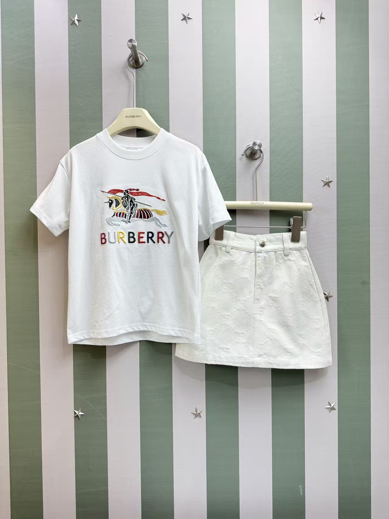 _diA9sEZqBl432oNQeDTnKccq99TnGdDfsmACe9Q