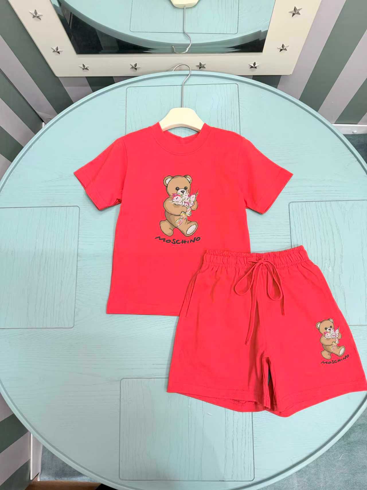 Precio de volumen @158 sin descuento ~ 【Gran stock】🆕🆕2026SS✨Conjunto de verano nuevo para niños de la tienda MOS (cam…