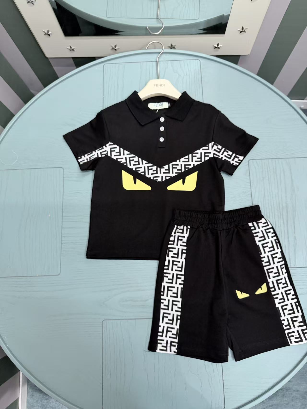 Precio de volumen @138, sin descuento ~ 🆕🆕2026ss Nuevo conjunto de verano para niños FD, dos piezas (camiseta de cuel…