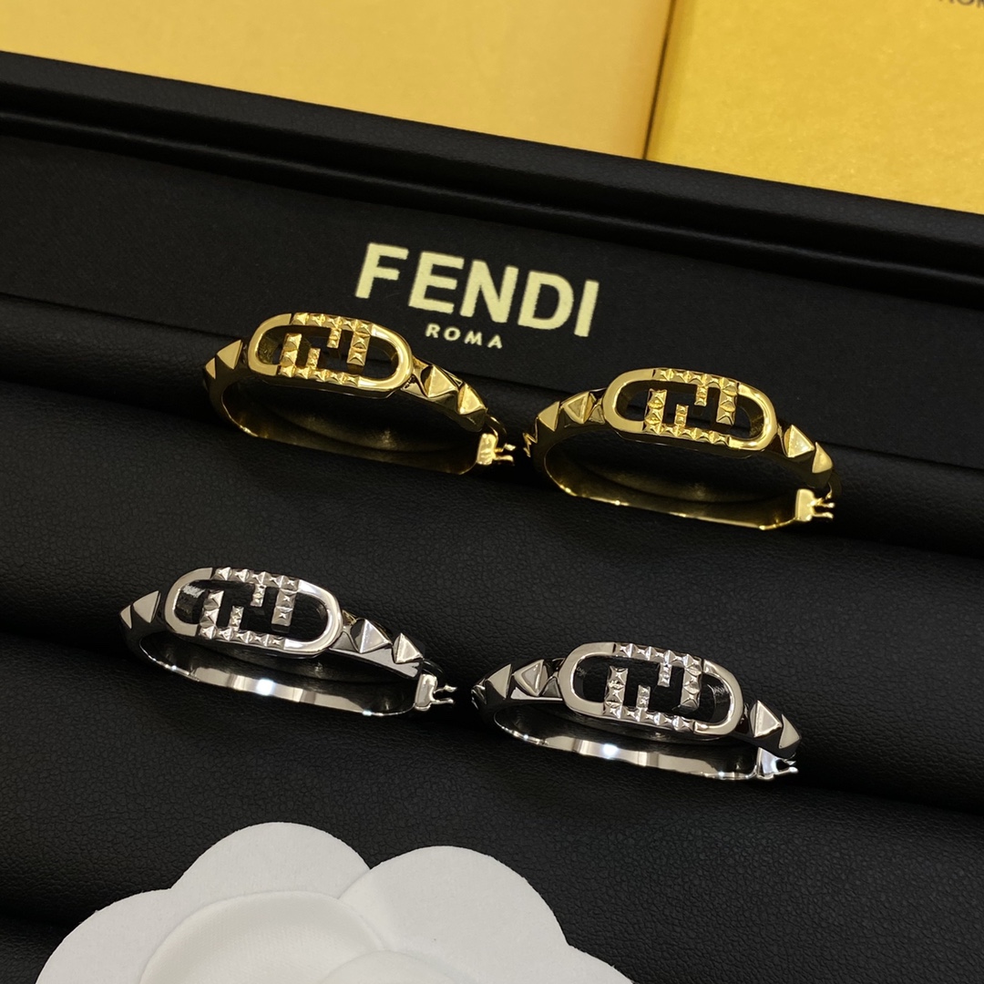 Fendi Gioielleria Orecchino Venditori online