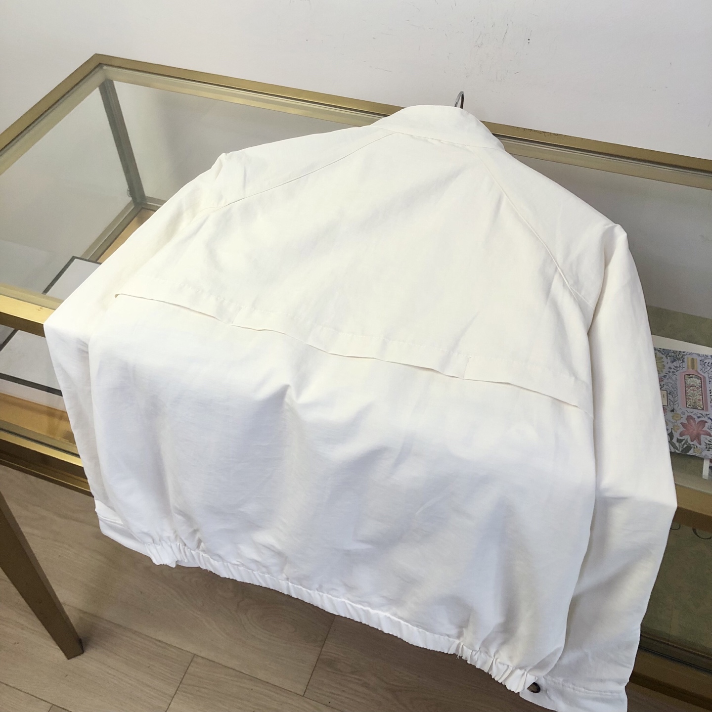 白色