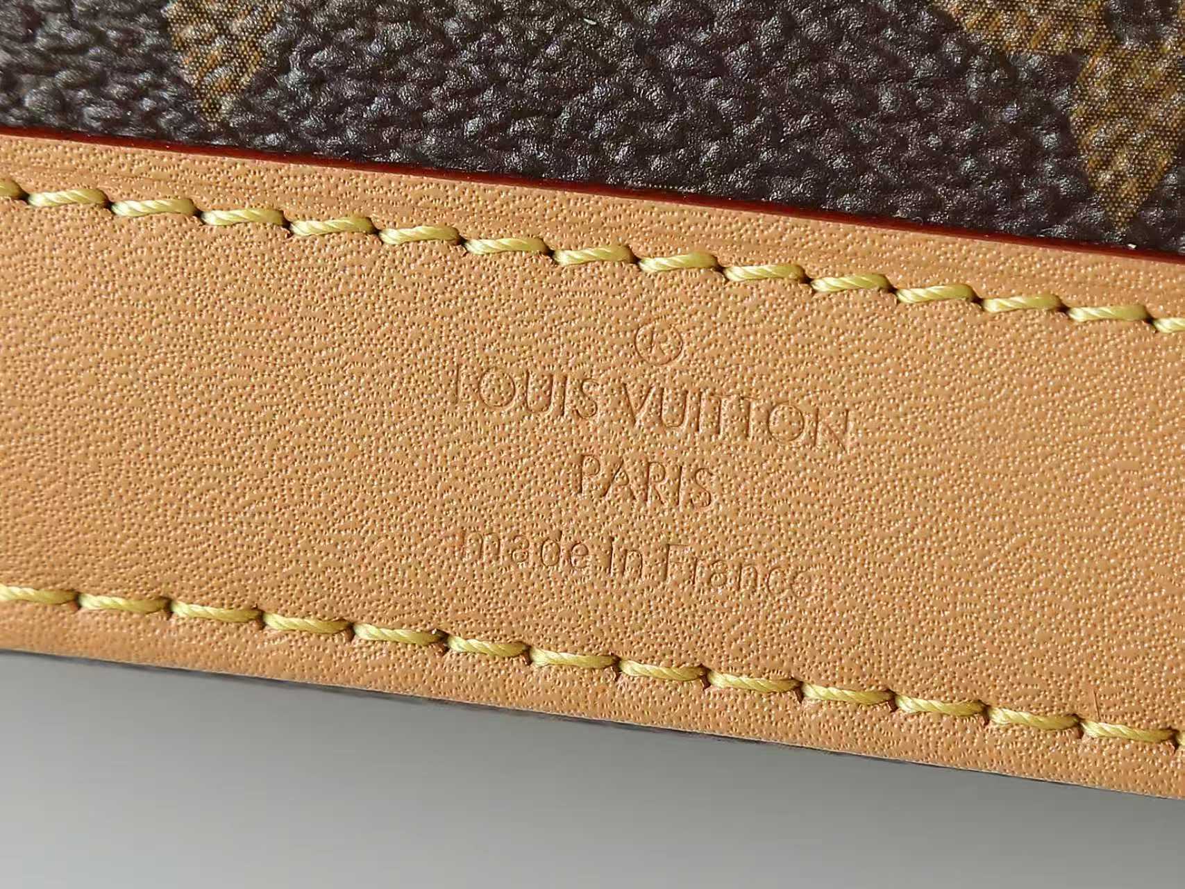 💰360【163C01动态芯片】‼️顶级原单、加强版‼️ New launch Nano Alma 手袋 用微型版本再现象征性的阿尔玛包的纳米阿尔玛。与天然皮革材质的装饰相协调的路易威登的签名Monogram帆布素材。结合传统的魅力和现代的功能性，精巧地制作的项目。打开双拉链的话，会露出具有惊人的充裕的收纳空间的内部的设计。利用两个皮革手柄和可调节的可拆卸肩带，可以演出多种风格。
型號：M82717
尺寸：18 x 12 x 8 厘米 
(长度 x 高 x 宽)