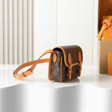【163C01动态芯片】‼️顶级原单、加强版‼️Satchel 迷你手袋出自 Monogram Arch 【163C01动态芯片】‼️顶级原单、加强版‼️Satchel 迷你手袋出自 Monogram Arch