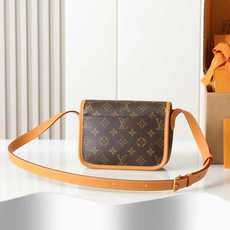 【163C01动态芯片】‼️顶级原单、加强版‼️Satchel 迷你手袋出自 Monogram Arch 【163C01动态芯片】‼️顶级原单、加强版‼️Satchel 迷你手袋出自 Monogram Arch