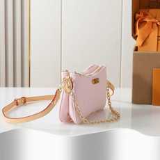【163C01动态芯片】‼️顶级原单、加强版‼️Liv Pochette 手袋以淡雅 Monogram 【163C01动态芯片】‼️顶级原单、加强版‼️Liv Pochette 手袋以淡雅 Monogram