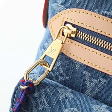 【163C01动态芯片】 M27329蓝色Denim Rendez-Vous 系列呈献新款限量 Bag 【163C01动态芯片】 M27329蓝色Denim Rendez-Vous 系列呈献新款限量 Bag