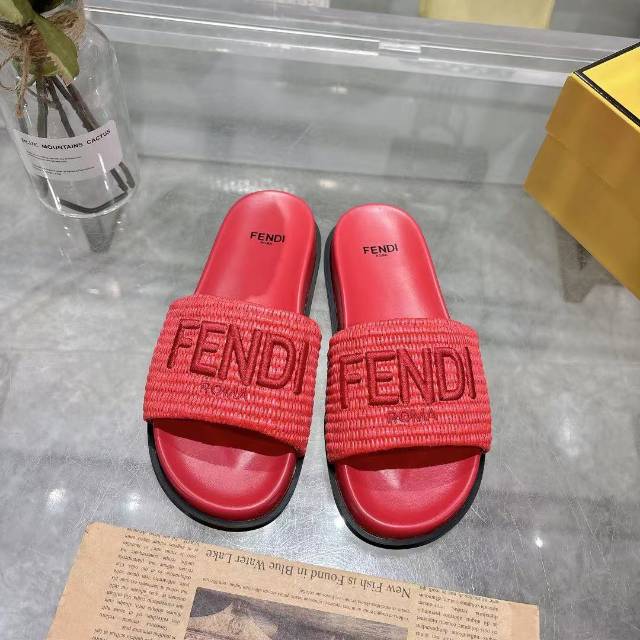 NO:670162,2025FENDI limited edition, FENDI woven embroidery on the upper, decorated with sheepskin lining, super comfortable, 7 colors, black, pink, yellow, red, pink, apricot, men and women, women's size 35～41, men's size 35～45, slippers, fendi, slippers, sheepskin198609092025FENDI 限定款 鞋面FENDI编织刺绣工艺 饰与羊皮内里 超舒适7色齐发  黑色 粉色 黄色 红色 粉色 杏色 男女款 女码35～41 男码35～45,拖鞋,fendi,slippers,sheepskin,Women's Shoes