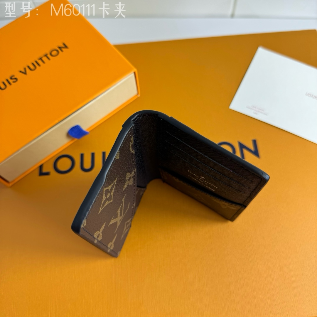 Louis Vuitton モノグラム マカッサー ポケット財布 - スタイリッシュで実用的