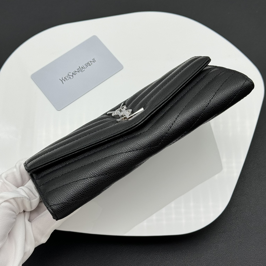 y家 マテルアーズ フラップレザー財布 - 高耐久・多機能デザイン