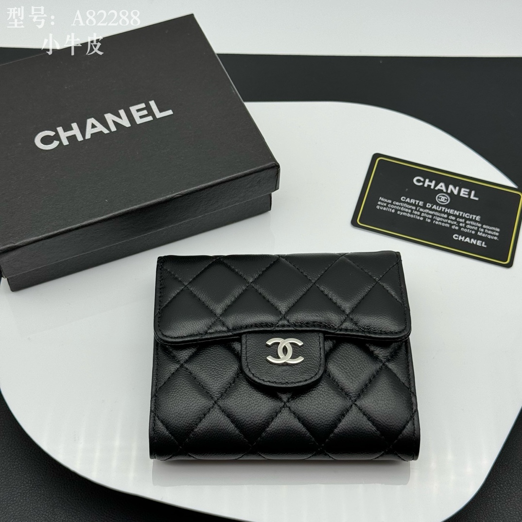 שאנל Chanel Classic Flap Bag ארנק ורוד חומר כסף A82288