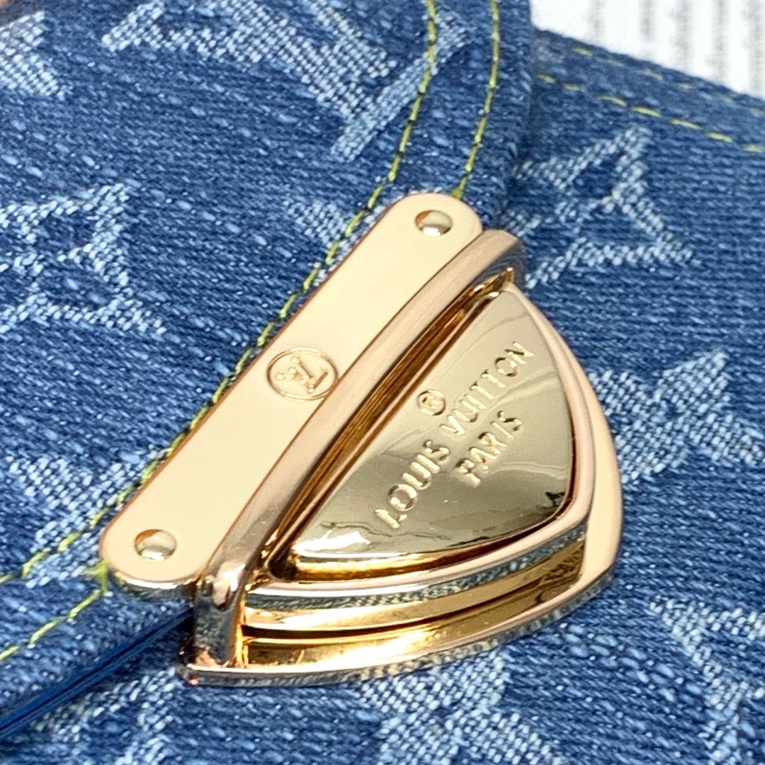 💎顶级品质 🇫🇷【zippy拉链 钱夹】浅蓝色(丹宁牛仔)本款zippy拉链钱包 以Monogram提花