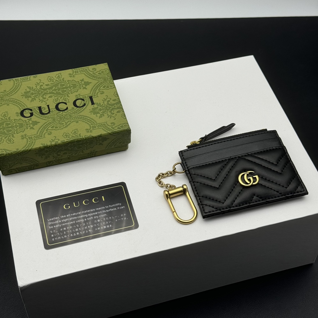 GG Marmont カードケース - シンプルでスタイリッシュなデザイン