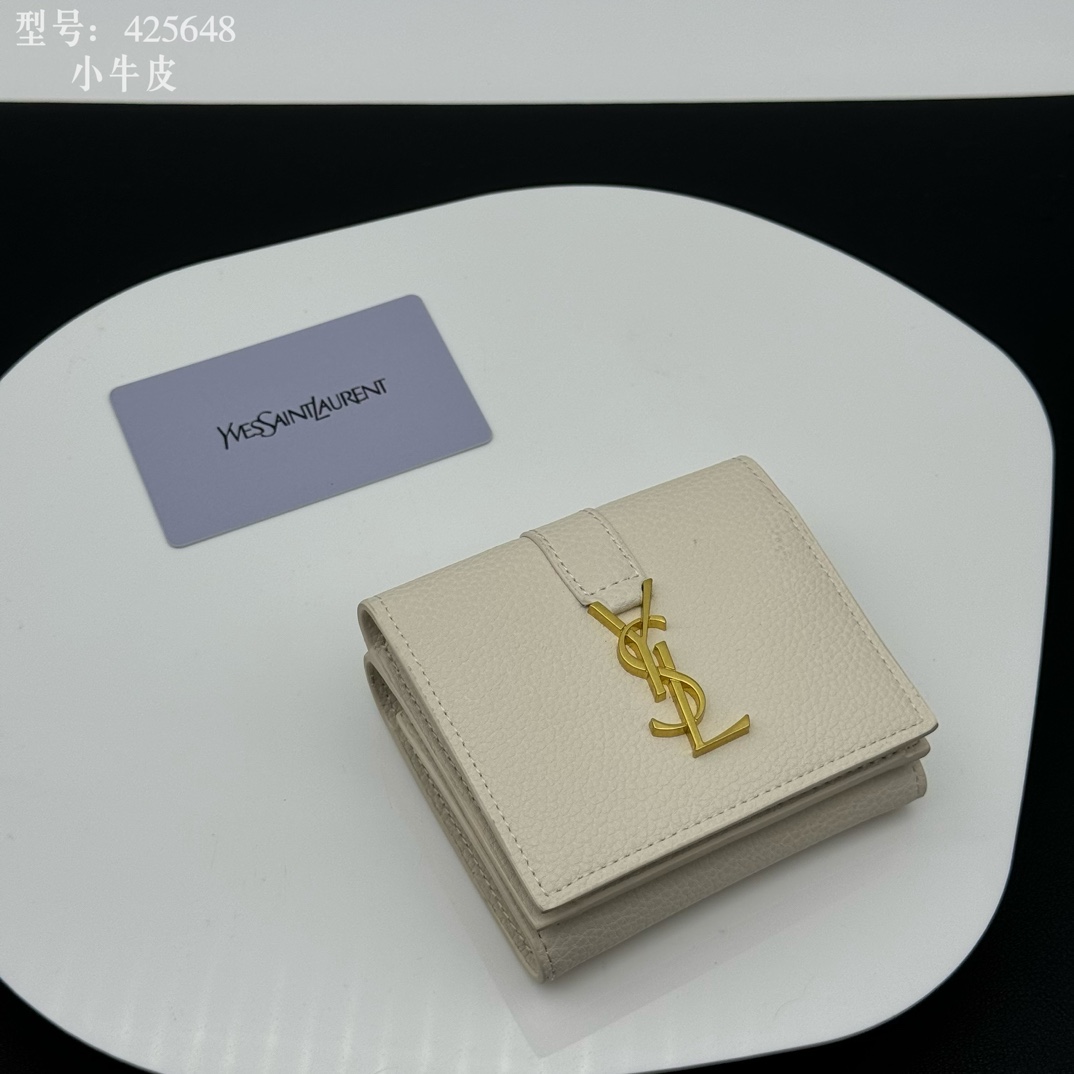 
💎顶级质量  💕 里外全皮 
「Saint Laurent 圣罗兰」YSL 
💌 三折小钱包  白皮纹