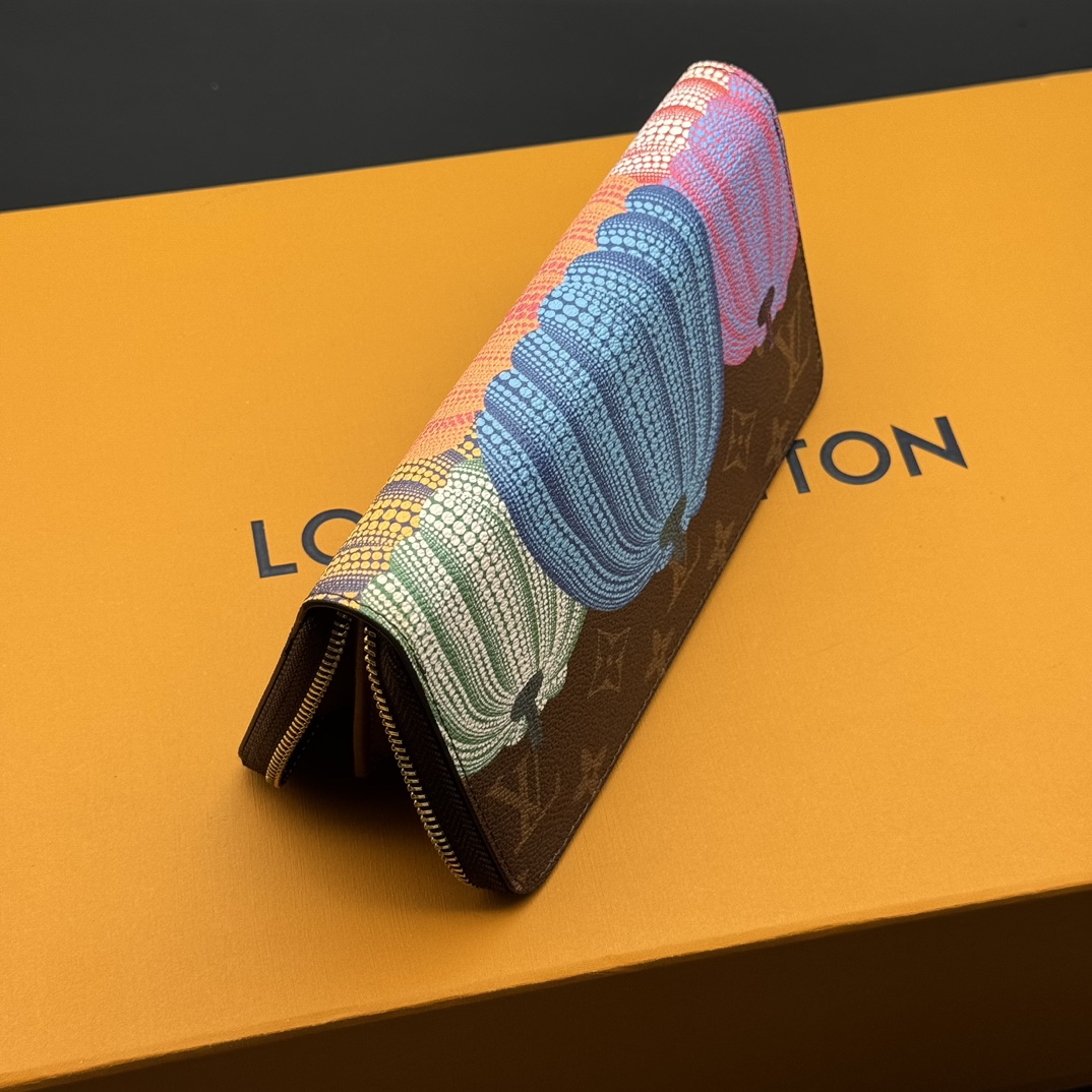 ルイ・ヴィトン Zippy ラウンドファスナー財布 南瓜シリーズ