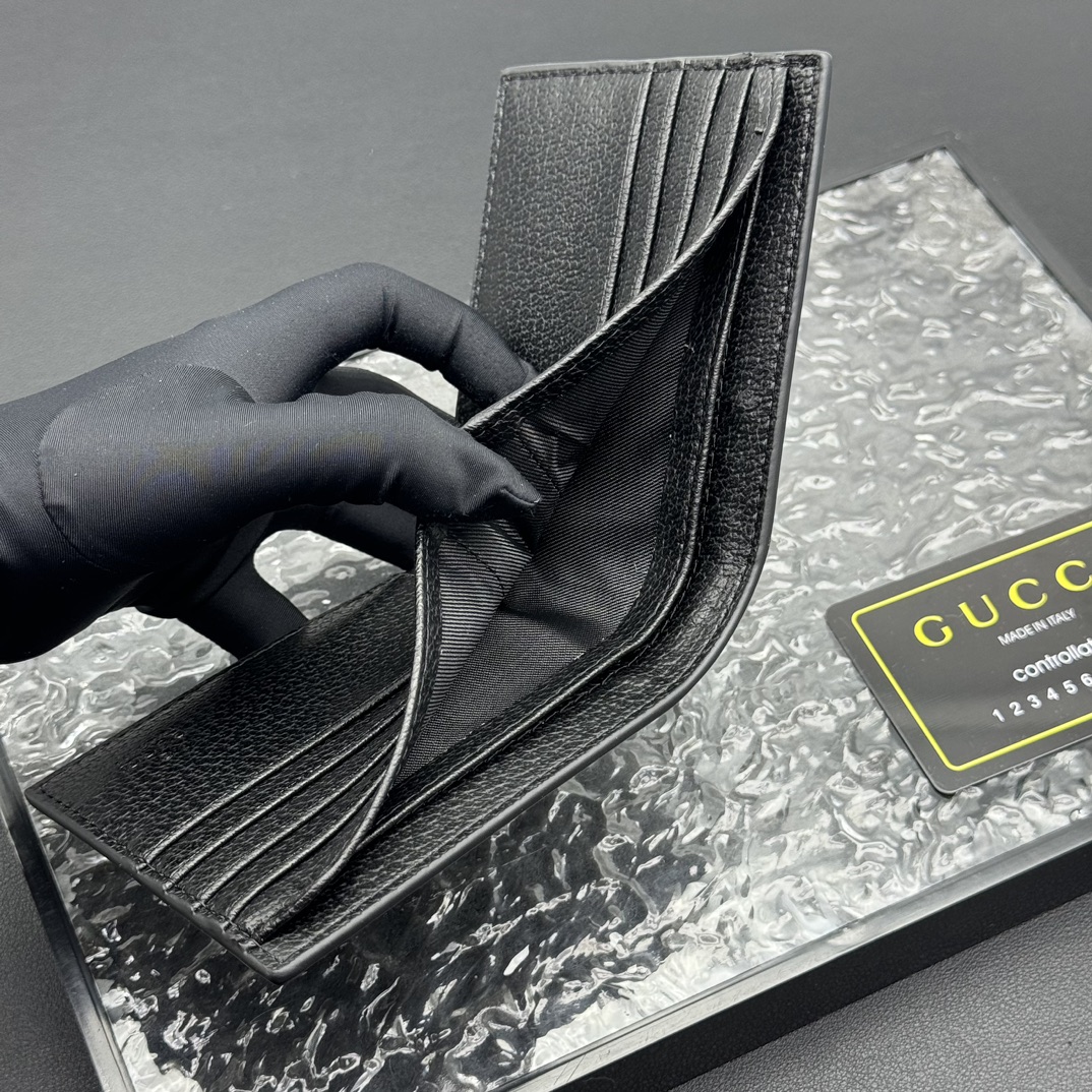GG marmont ブラックダブルG 短式皮夹 - 高級感と実用性を兼ね備えたイタリア製