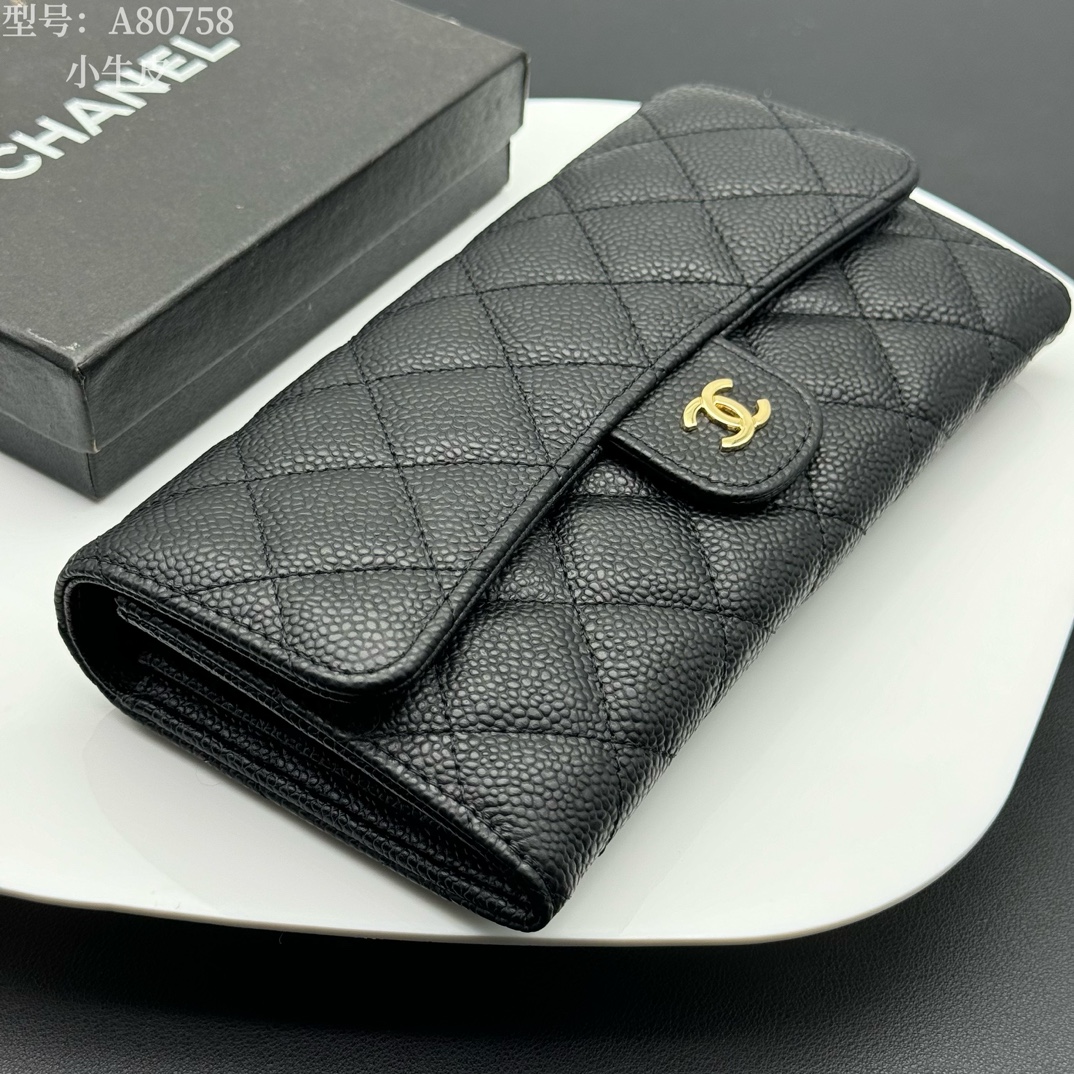 CHANEL 魚子酱レザー二折財布 高品質デザイン