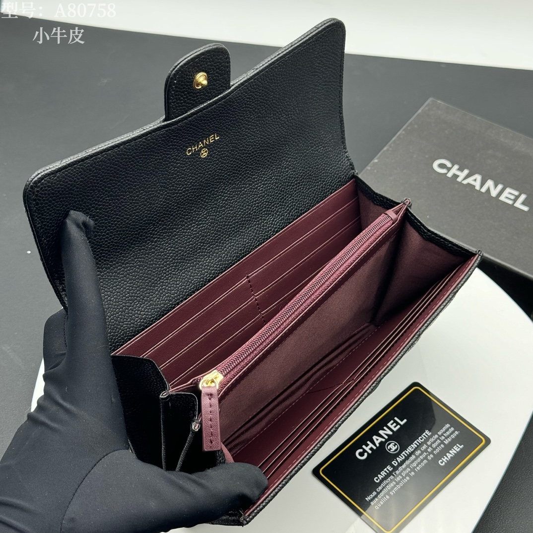 CHANEL 魚子酱レザー二折財布 高品質デザイン